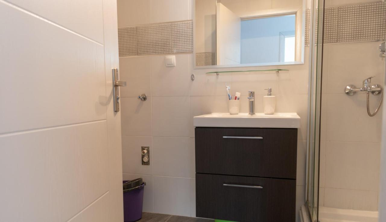 Stan Na Dan 021 Apartamento Novi Sad Exterior foto