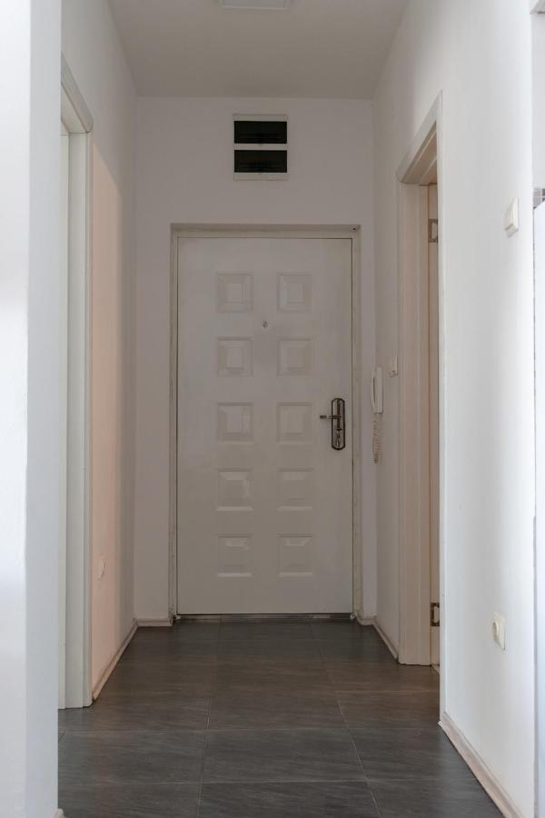 Stan Na Dan 021 Apartamento Novi Sad Exterior foto