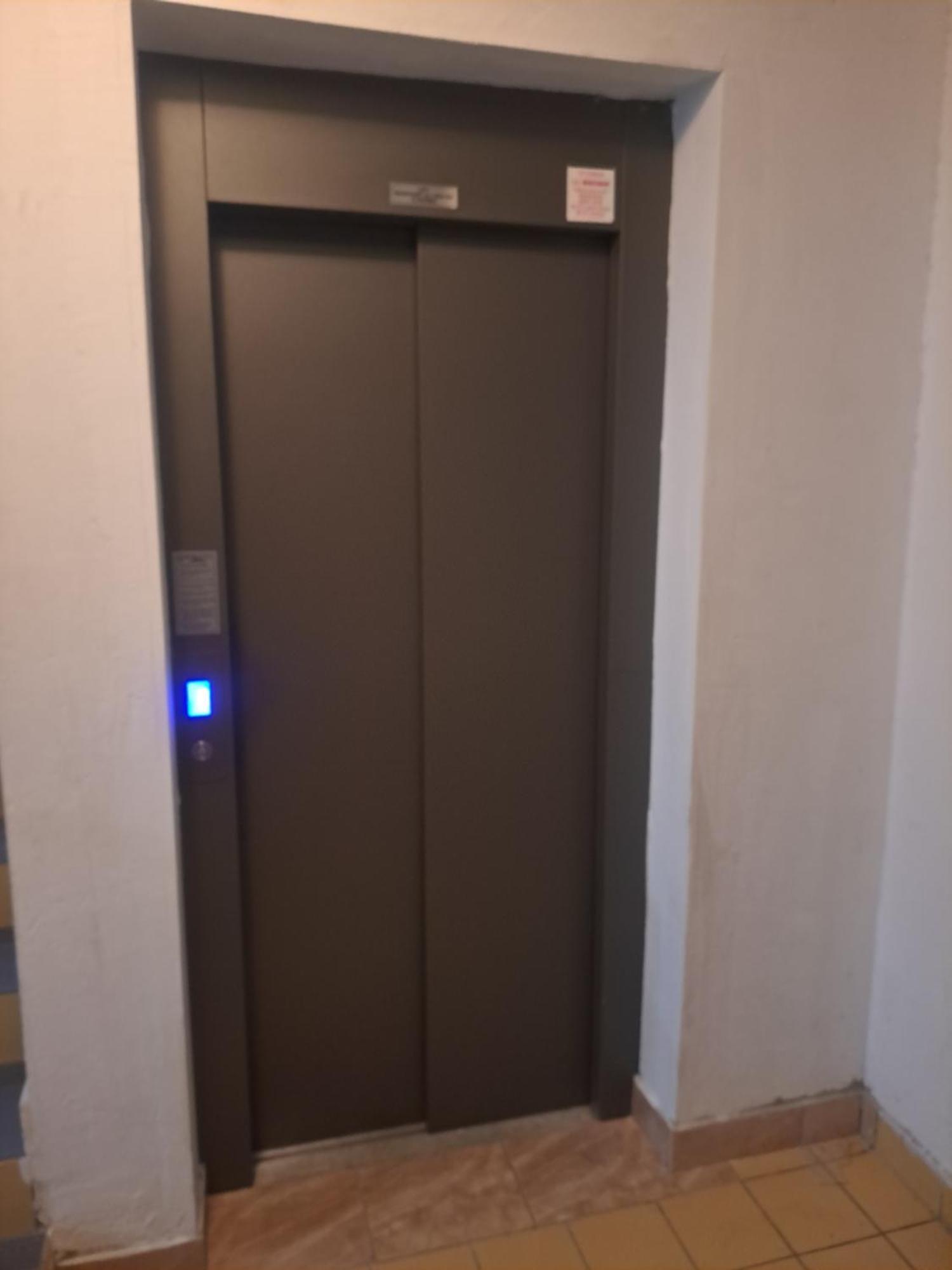 Stan Na Dan 021 Apartamento Novi Sad Exterior foto